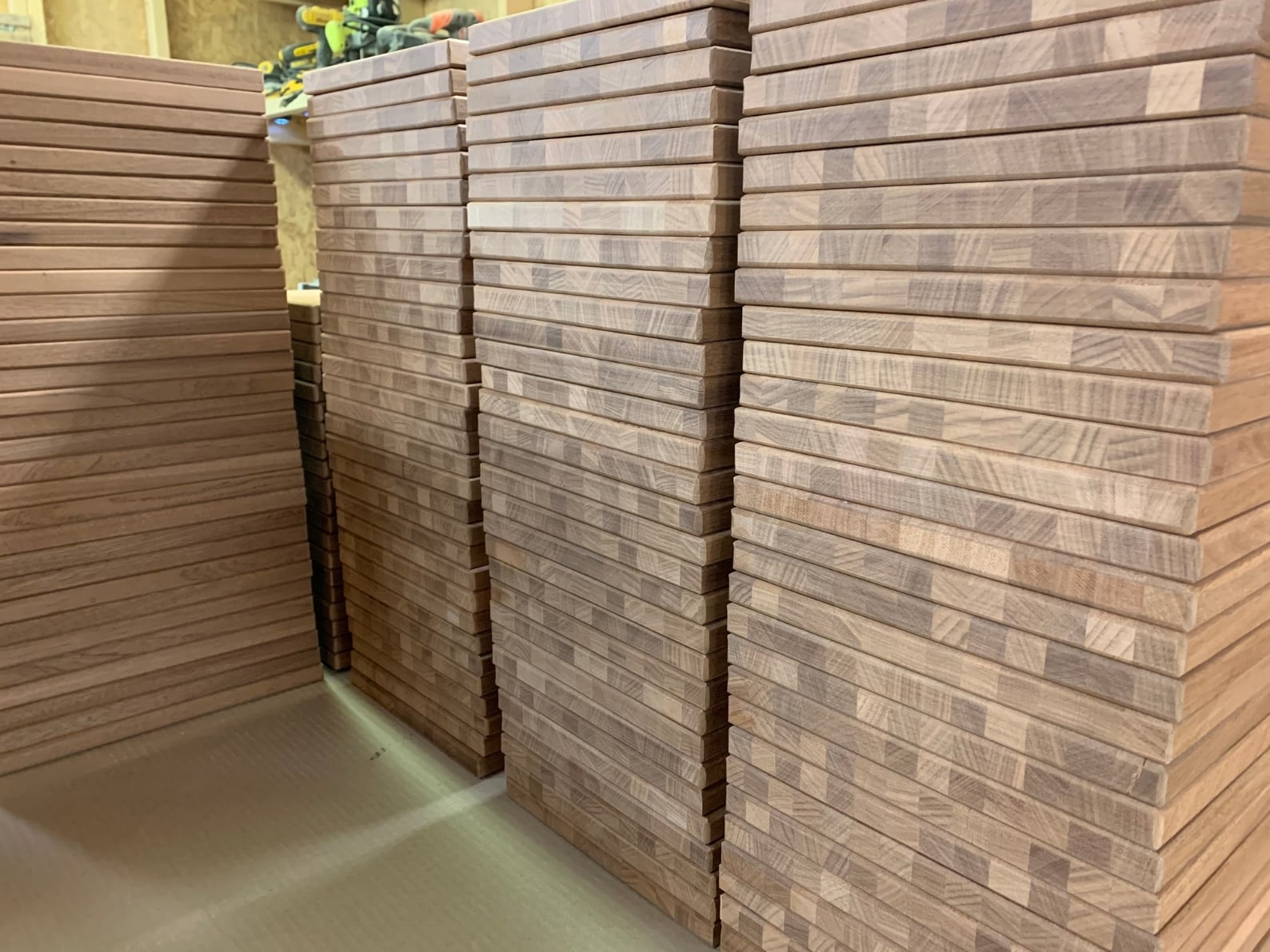 Wholesale Cutting Boards - Esarey Hardwood Creations